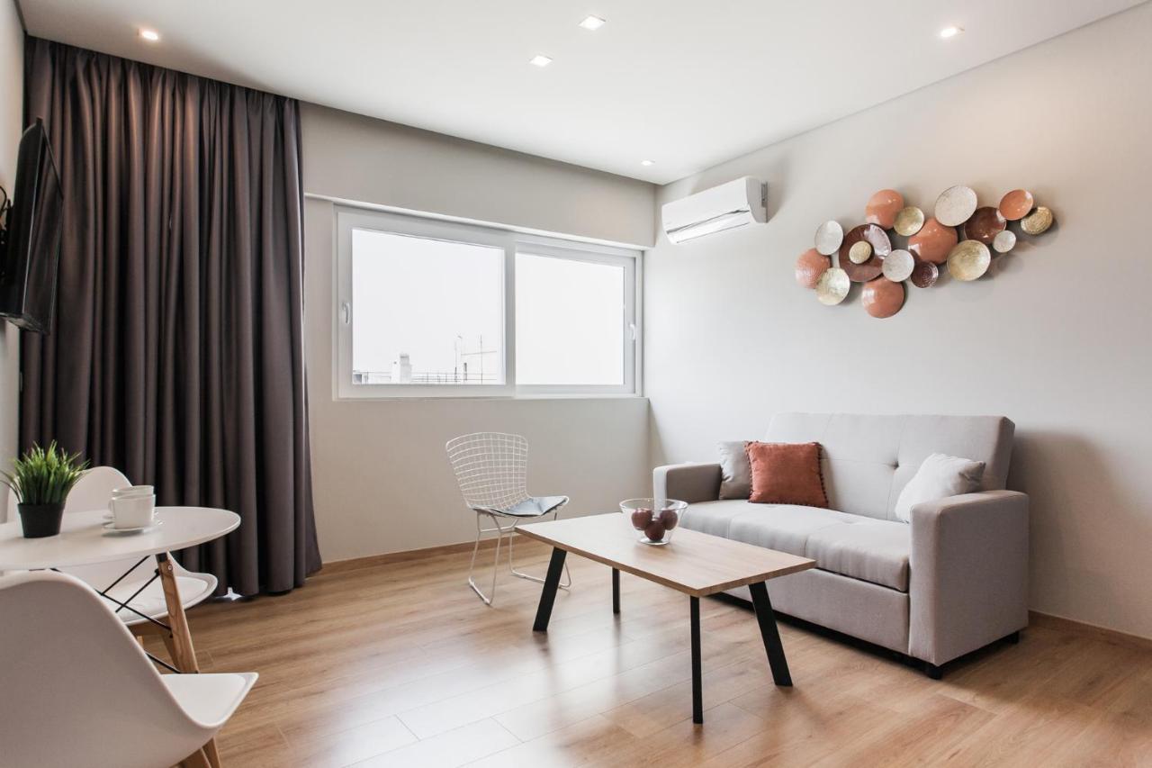 אתונה Wyz Attiki Aparthotel מראה חיצוני תמונה