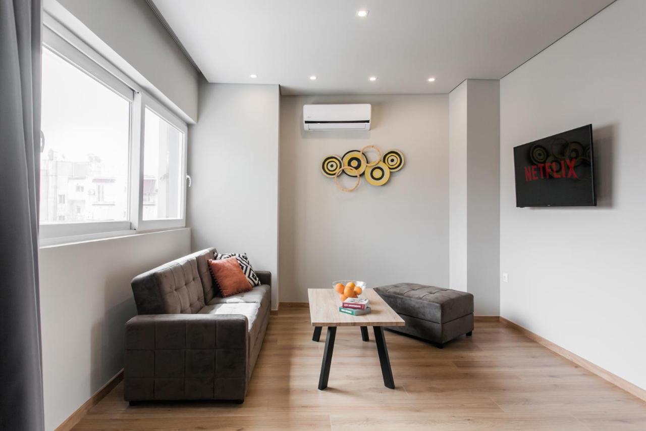 אתונה Wyz Attiki Aparthotel מראה חיצוני תמונה
